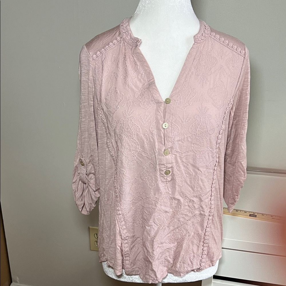 Democracy Women’s Blush Pink Embroidered 3/4 sleeve Button-Front Top Size‎ Small
